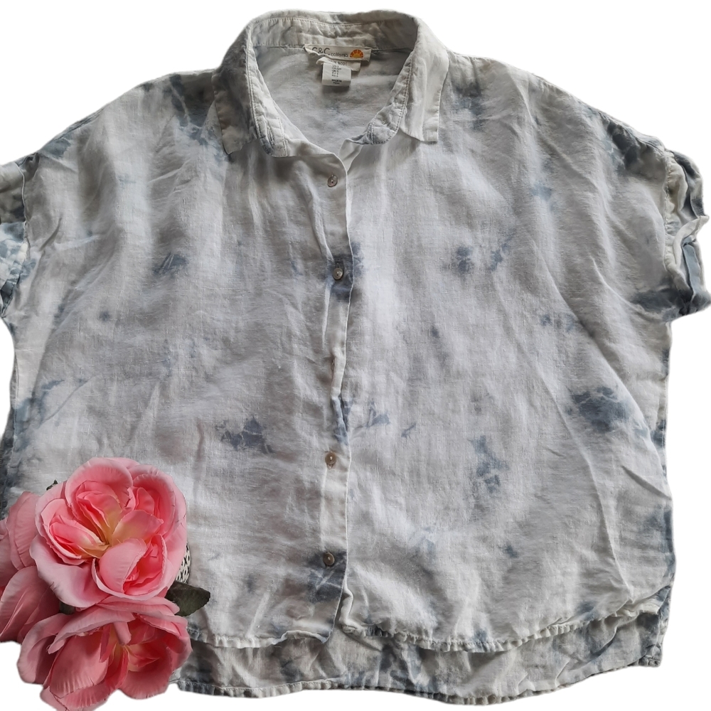C & C California Linen Cropped Button Down Top
